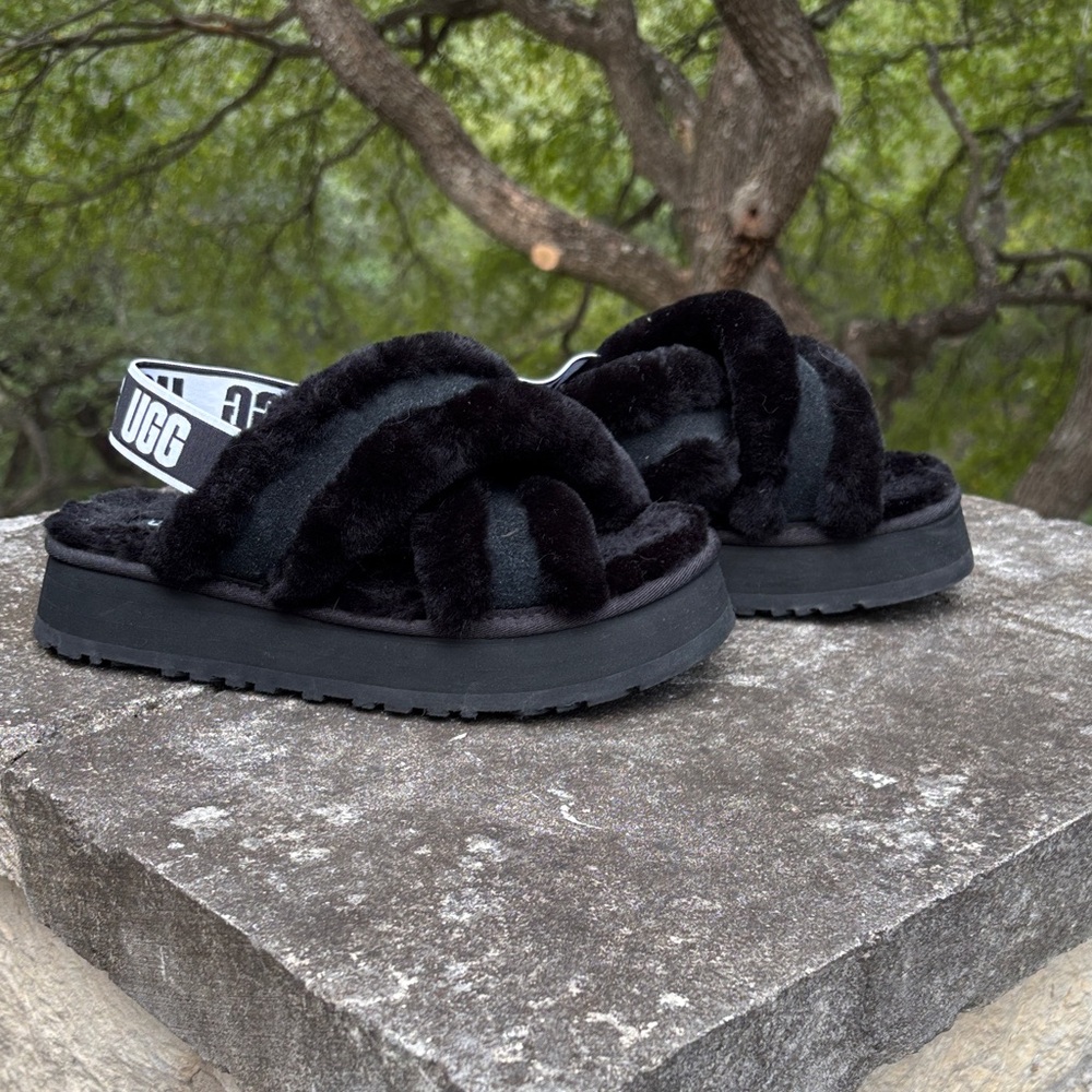 UGG Disco cross slide